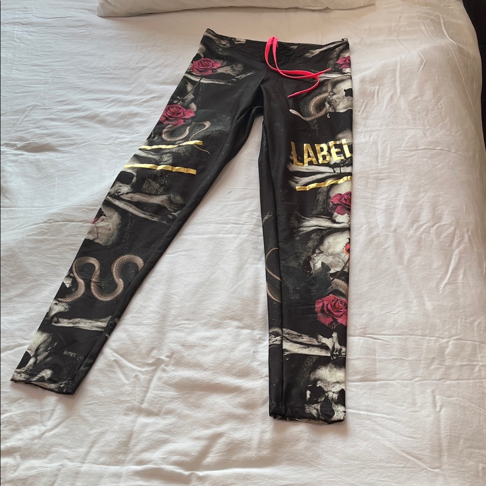Elegant Black and Gold Women's Leggings